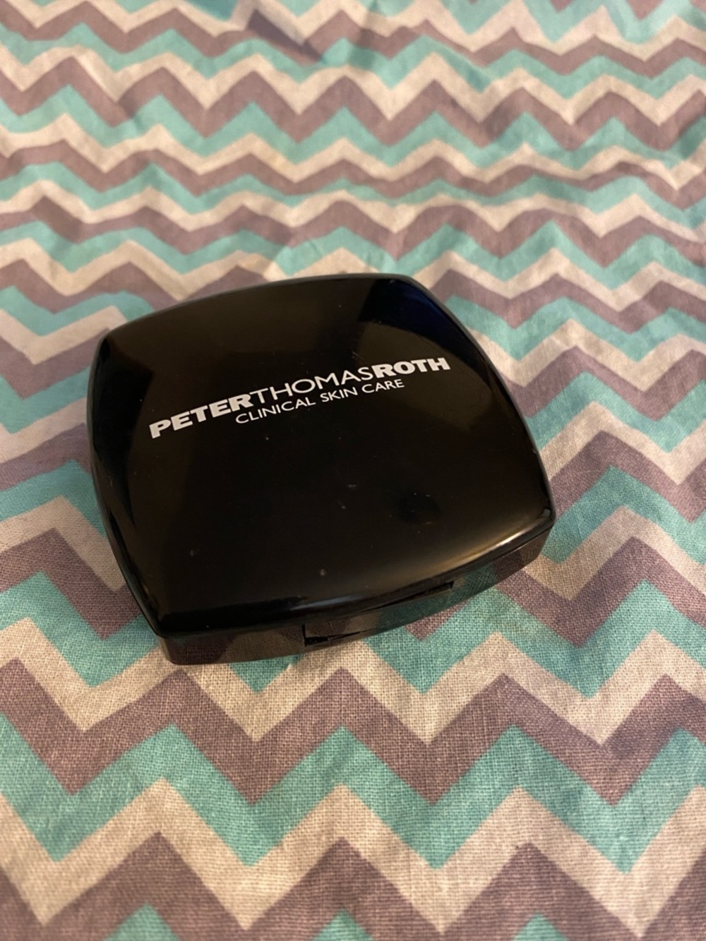 NWOB: PeterThomasRoth Un-Wrinkle Pressed Powder Clinical Skincare Discontinued